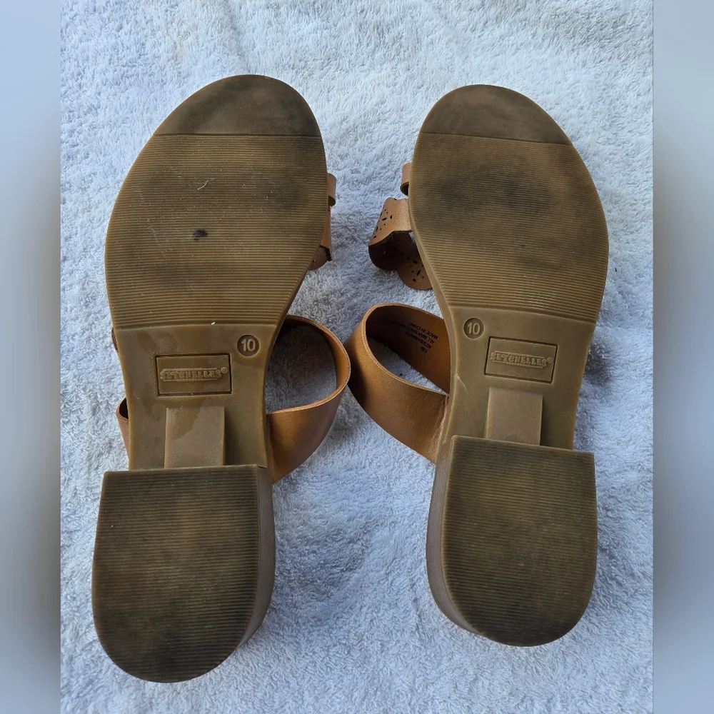 Seychelles‎ Women's Brown Scalloped Sandals - Picture 5 of 6